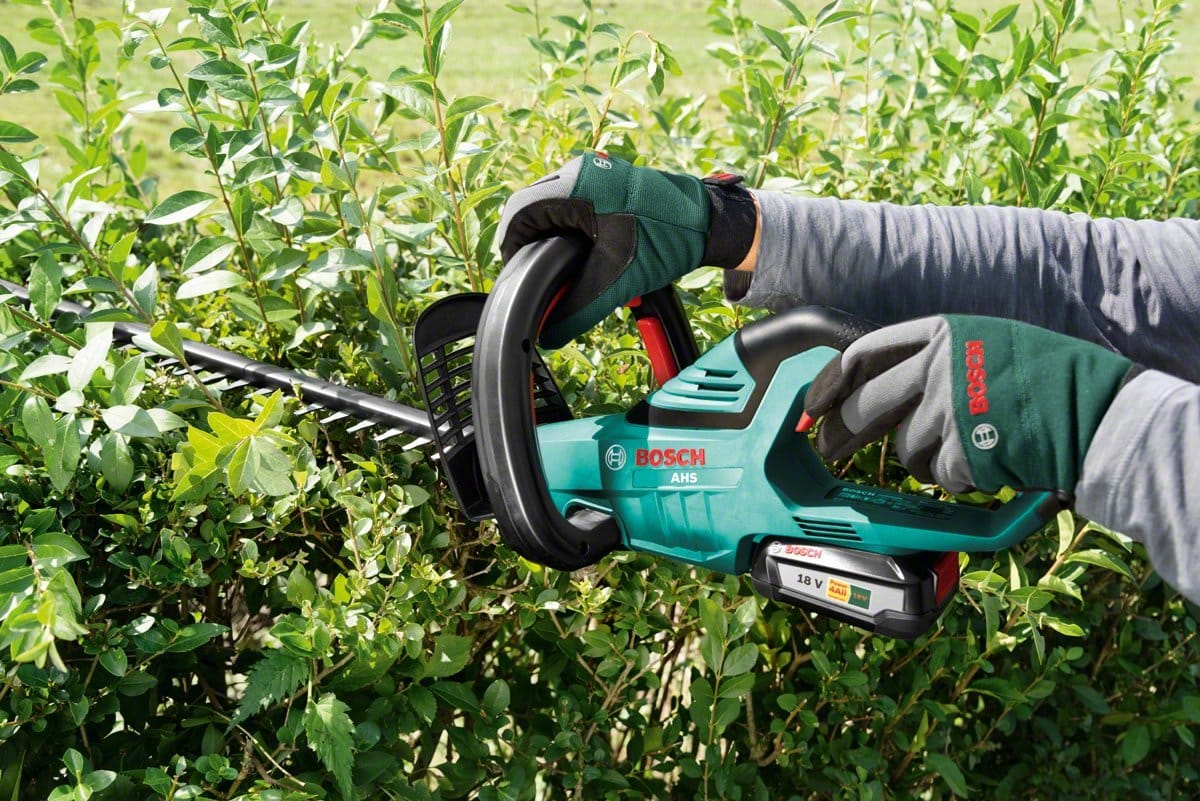 battery operated hedge cutter